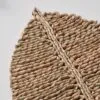 Stroh Platzset mit Blattdesign Stroh Platzset mit Blattdesign