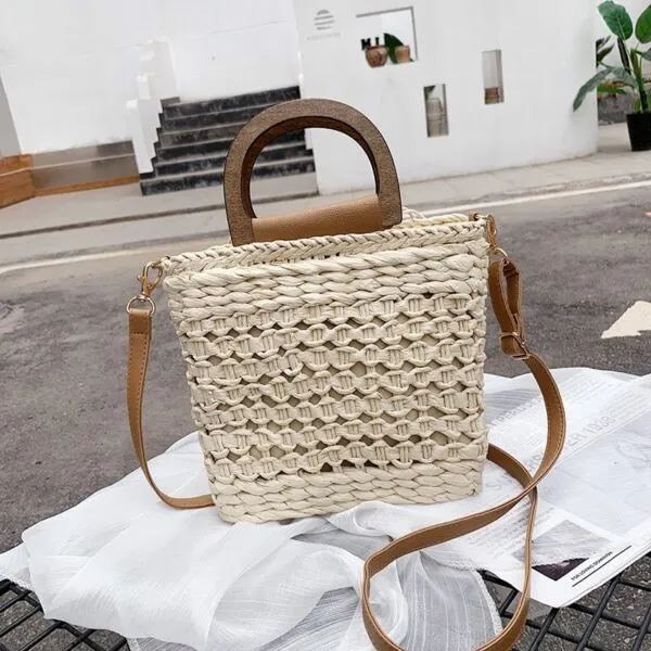 Tasche mit Holzgriff aus Rattan im Retro-Stil für Damen Tasche mit Holzgriff aus Rattan im Retro-Stil für Damen