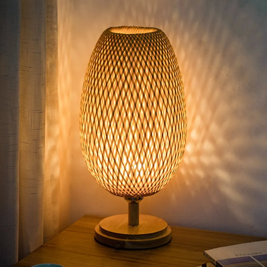 Handgefertigt aus Rattan und Naturfasern