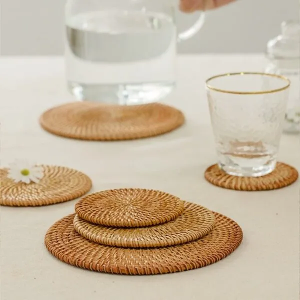 Untersetzer aus Naturrattan, rund, 6er-Set Untersetzer aus Naturrattan, rund, 6er-Set