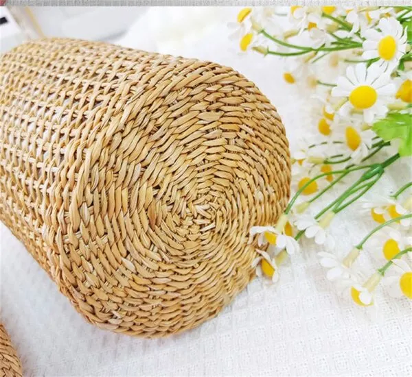 Vase aus Glas und Rattan Vase aus Glas und Rattan