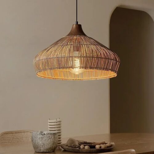 Verstellbare Pendelleuchte aus Rattan