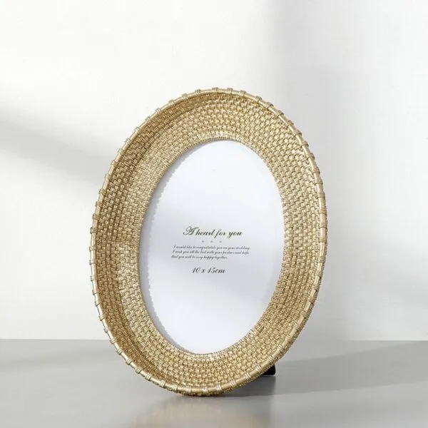Vintage Bilderrahmen oval aus Rattan Vintage Bilderrahmen oval aus Rattan