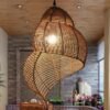 Vintage Rattan-Hängelampe im Muschel-Design Vintage Rattan-Hängelampe im Muschel-Design