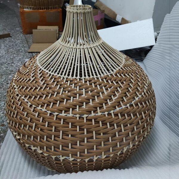 Vintage Rattan Pendelleuchte mit LED