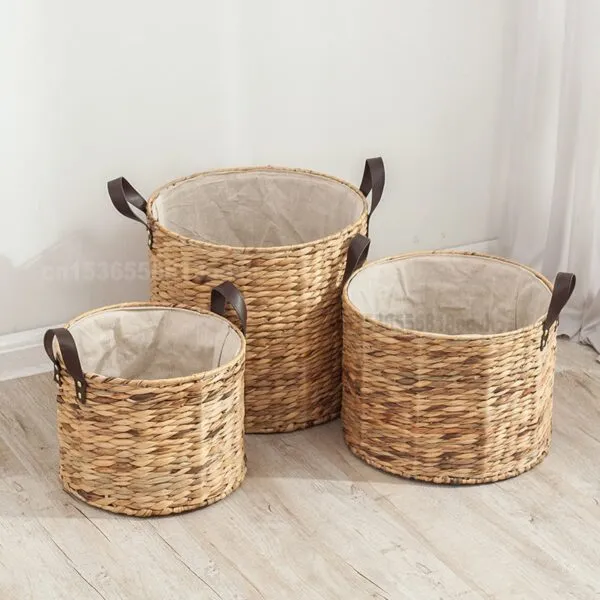 Wäschekorb aus Rattan mit Griffen