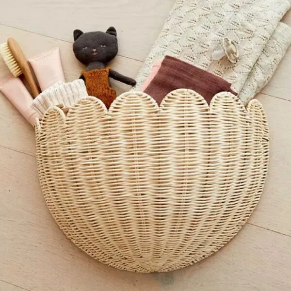 Wanddeko aus Rattan im Korb-Design Wanddeko aus Rattan im Korb-Design