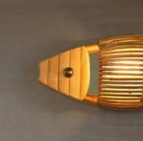 Wandlampe aus Rattan im Fisch-Design Wandlampe aus Rattan im Fisch-Design