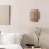 Wandlampe aus Rattan im japanischen Design Wandlampe aus Rattan im japanischen Design