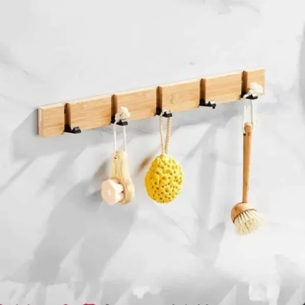 Wandregal aus Bambus mit Klapphaken