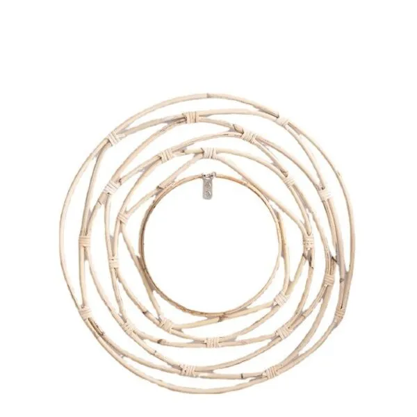 Wandspiegel mit weißem Rattanrahmen