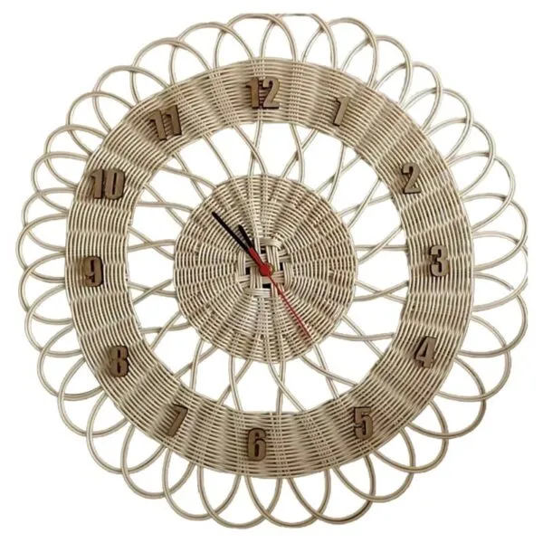 Wanduhr mit Rattan-Geflecht im Vintage-Stil Wanduhr mit Rattan-Geflecht im Vintage-Stil