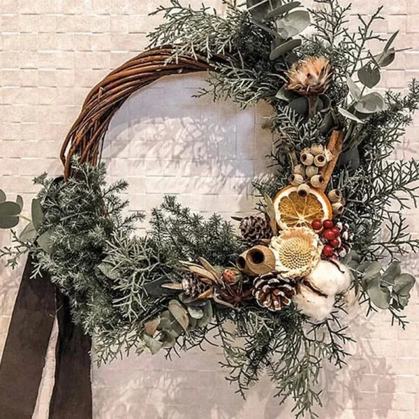 Weihnachtskranz aus Naturweide zum Selberdekorieren Weihnachtskranz aus Naturweide zum Selberdekorieren