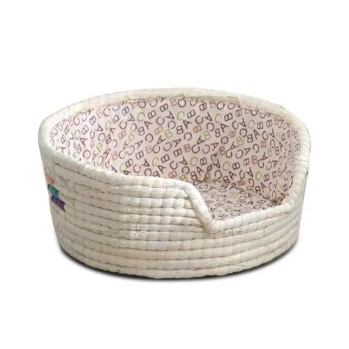 Weißer Hunde-Korb aus Rattan Weißer Hunde-Korb aus Rattan
