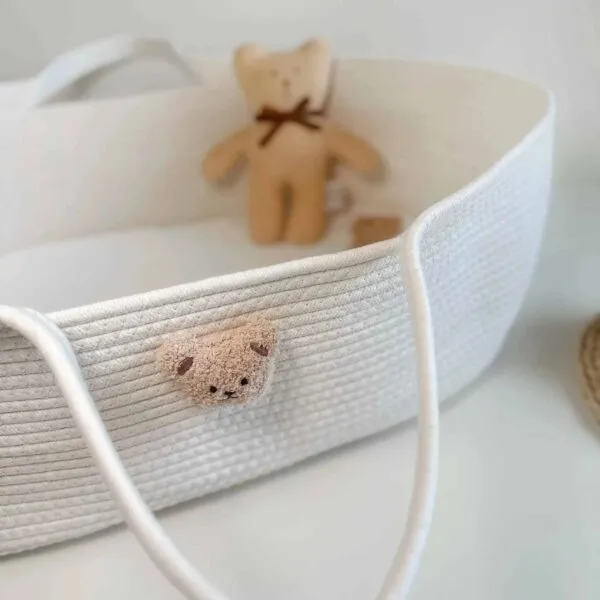 Wickelkorb im Rattan-Look mit Bärchen-Motiv Wickelkorb im Rattan-Look mit Bärchen-Motiv