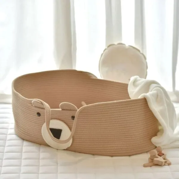 Wickelkorb im Rattan-Look mit Bärenmotiv Wickelkorb im Rattan-Look mit Bärenmotiv
