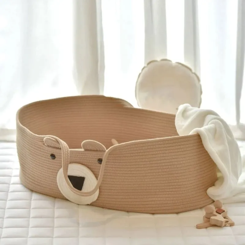 Rattan-Optik trifft niedliches Bärenmotiv