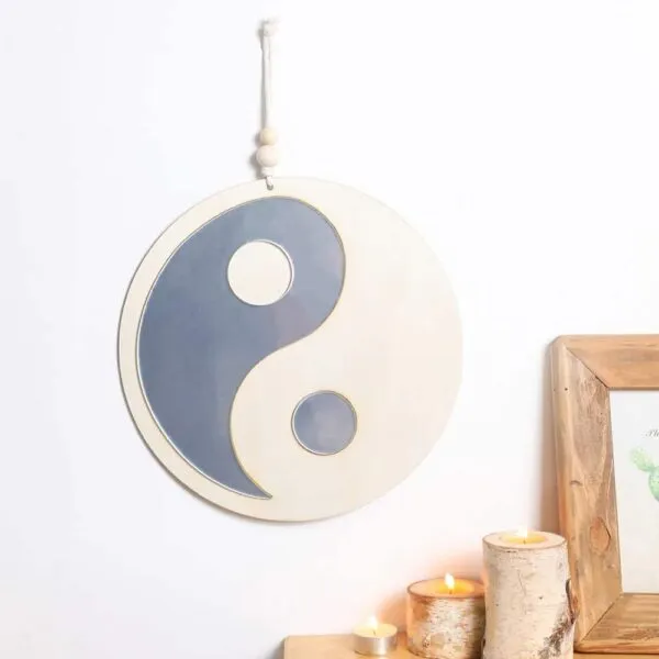Yin-Yang-Wandspiegel aus Holz Yin-Yang-Wandspiegel aus Holz
